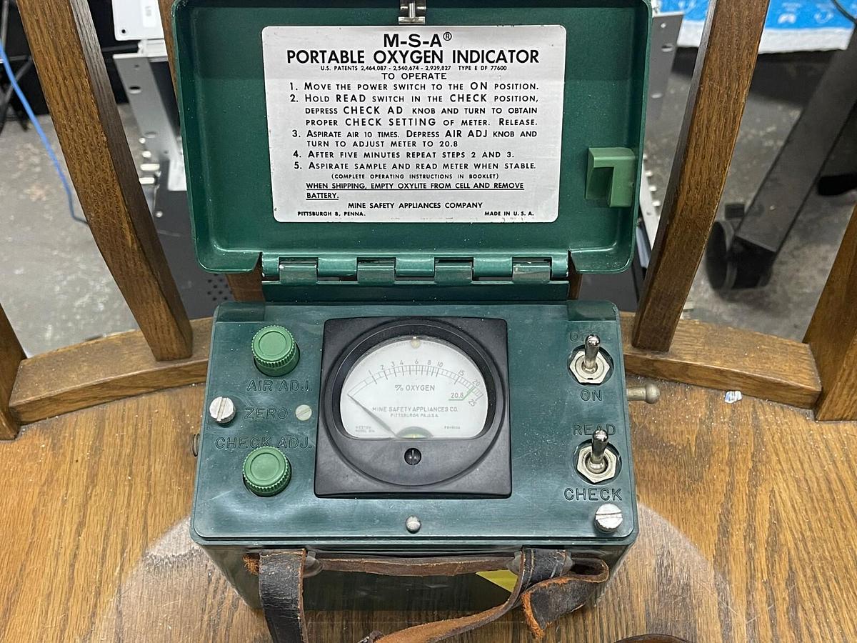 Used MSA DF 77600 Mine Safety Appliances Portable Oxygen Indicator
