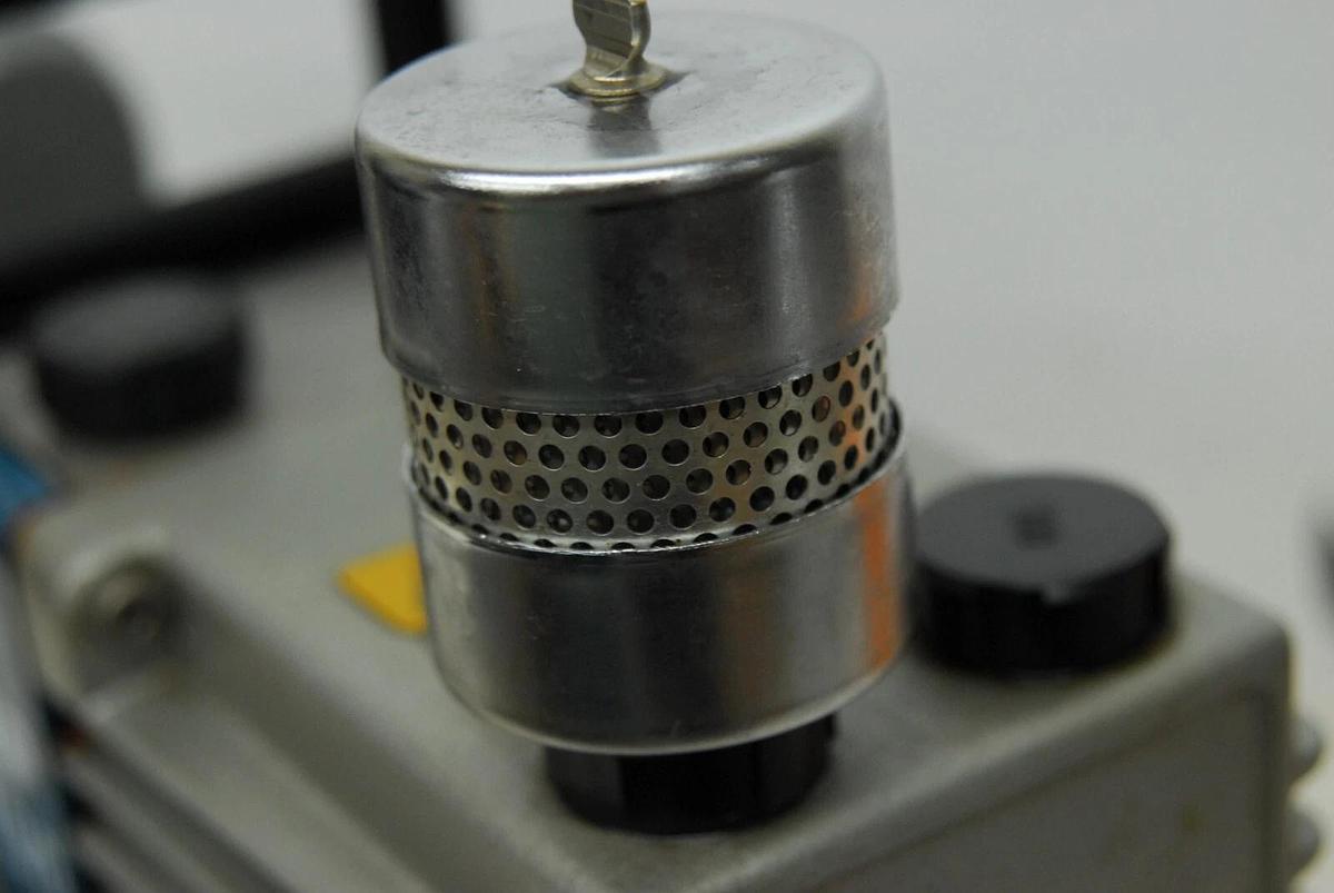 Used Savant VP100 Two Stage Rotary Vane Vacuum Pump W/ Franklin 1/2 HP Motor - Tested