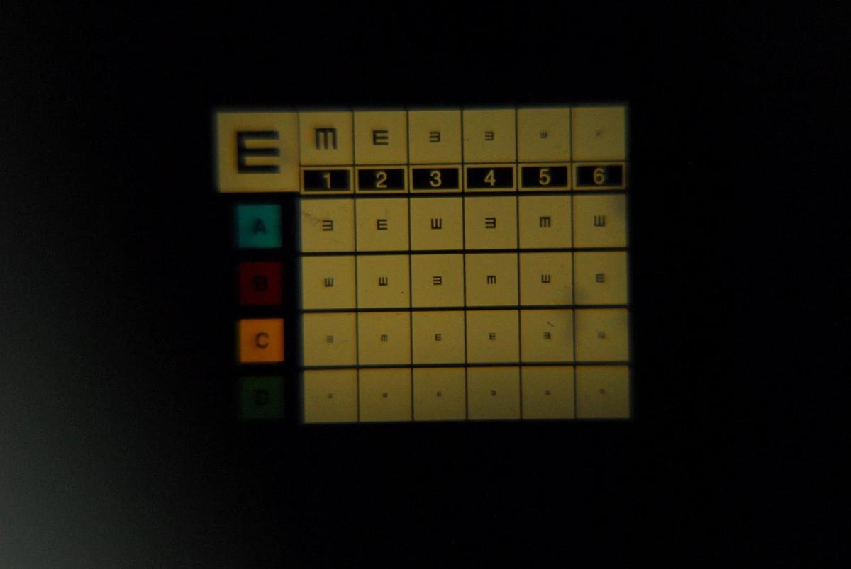 Used Titmus 2a Vision Screener W/ Controller, +1.75 TI-LP175 Lens - Tested