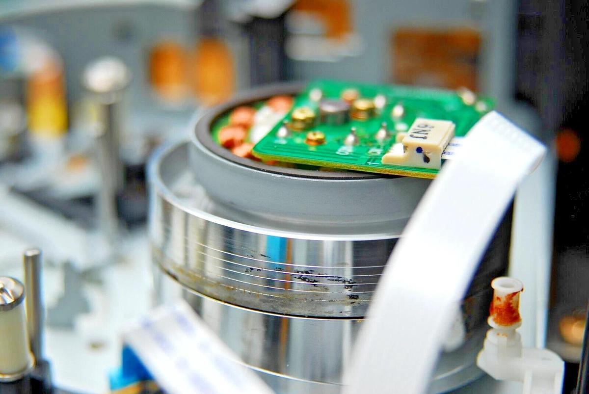 Used Sony SLV-N900 4 Head Hi-Fi Stereo VCR - For Parts