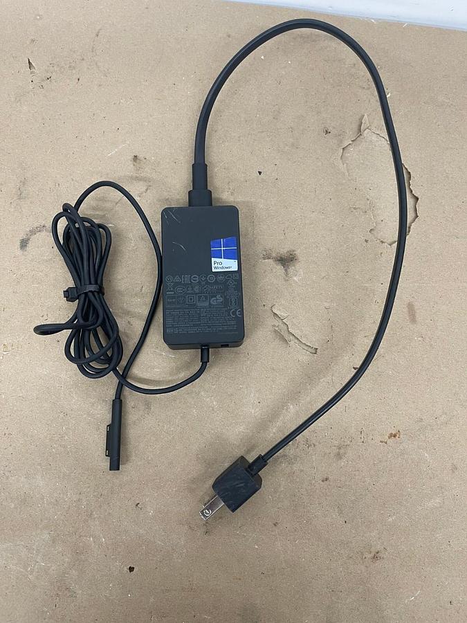 Used Microsoft  Charger Model 1625 12V - 36W for Surface Pro 3/4