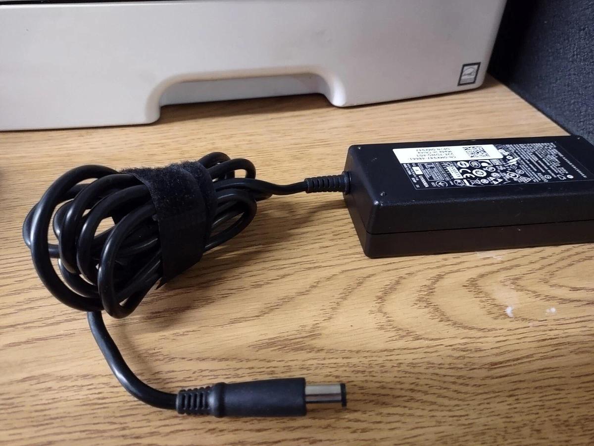 Used AC Adapter Charger For Dell Inspiron MK947