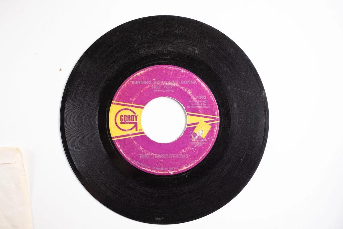 Used The Temptations I Can't Get Next To You, Running Away  45 Record