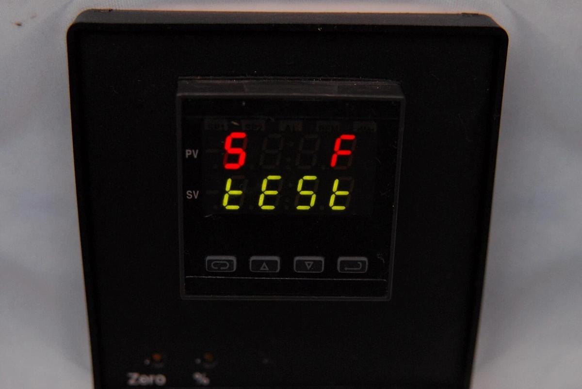 Used Engineered Systems & Designs 1630 Oxygen Analyzer