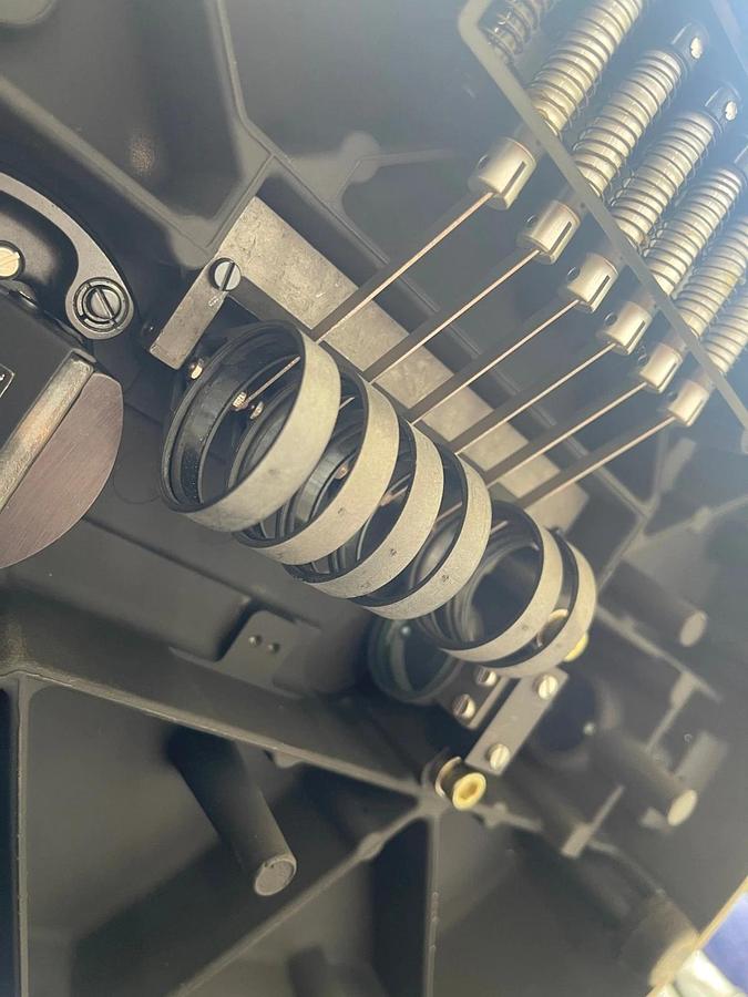 Used Zeiss Universal III Microscope Body Stand - Read Description - Bad Focus Block