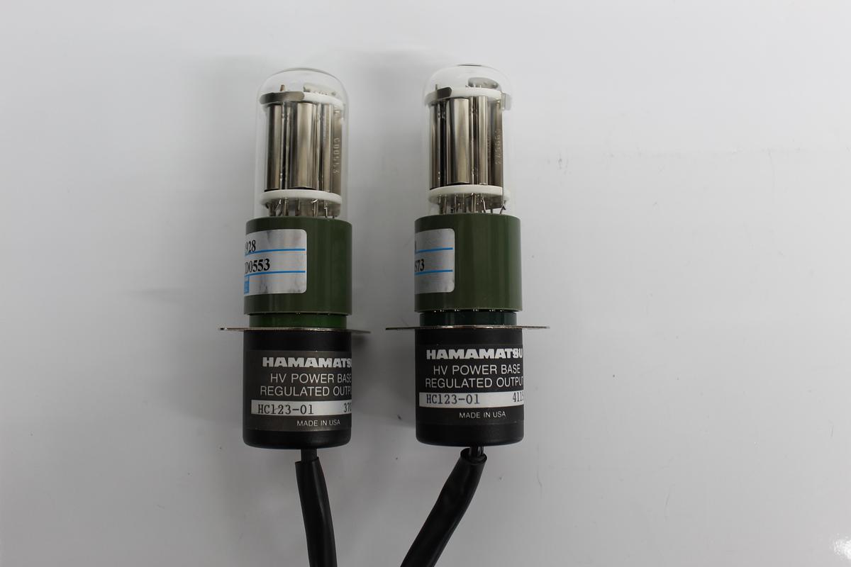 Used Hamamatsu R928 Photomultiplier Tube w/ HC123-01 HV Power Base - LOT OF 2
