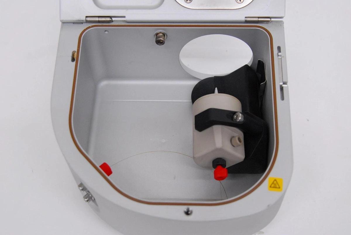 Used Thermo TSQ Quantum - ESI Source Housing and ESI Probe