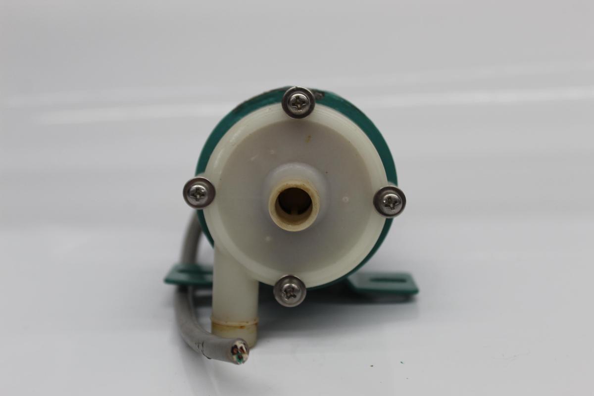 Used Iwaki Magnet Pump MD-6-NL11 Single Phase 100V 0.14A 5W