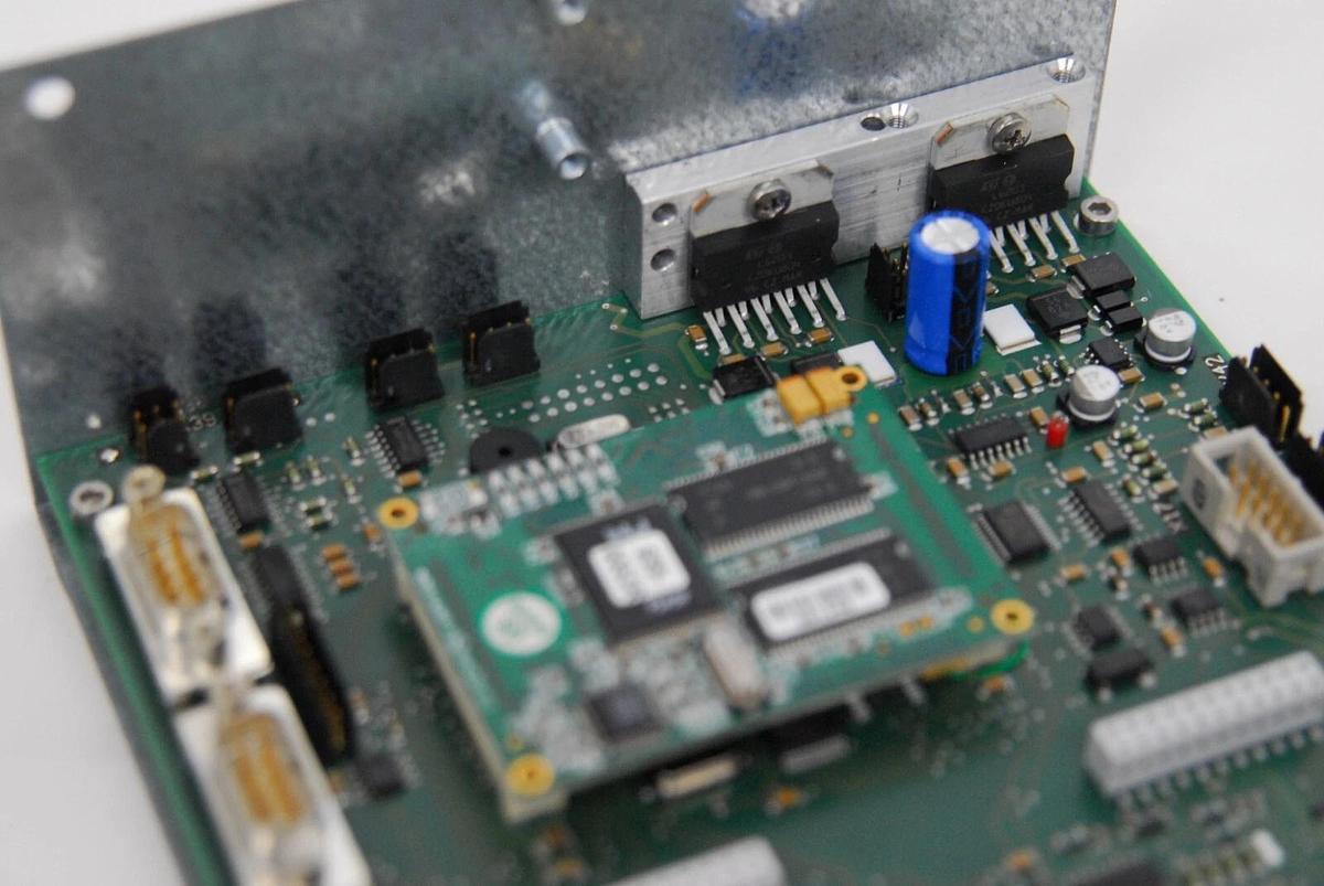 Used Eppendorf epMotion 5075 B/0015 514.574-1 Interface Control Board 5075.804.000.04