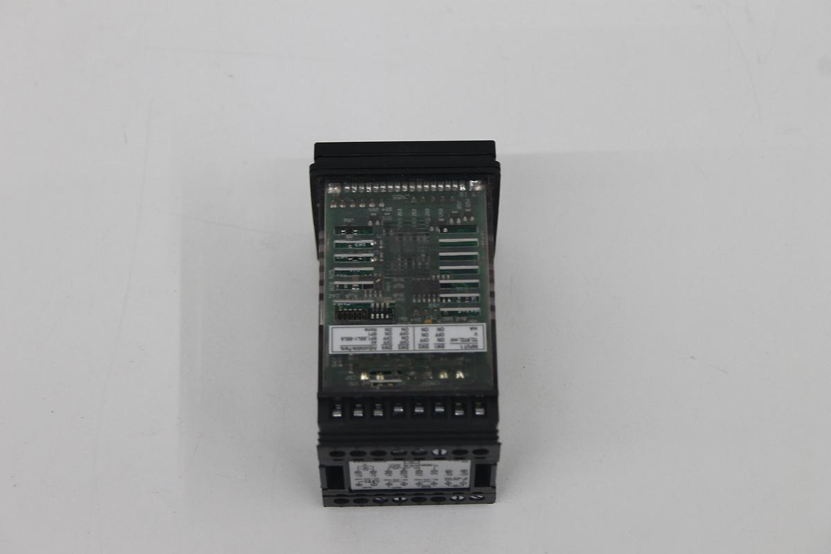 Used Future Design Controls FDC-9300 Temperature Controller
