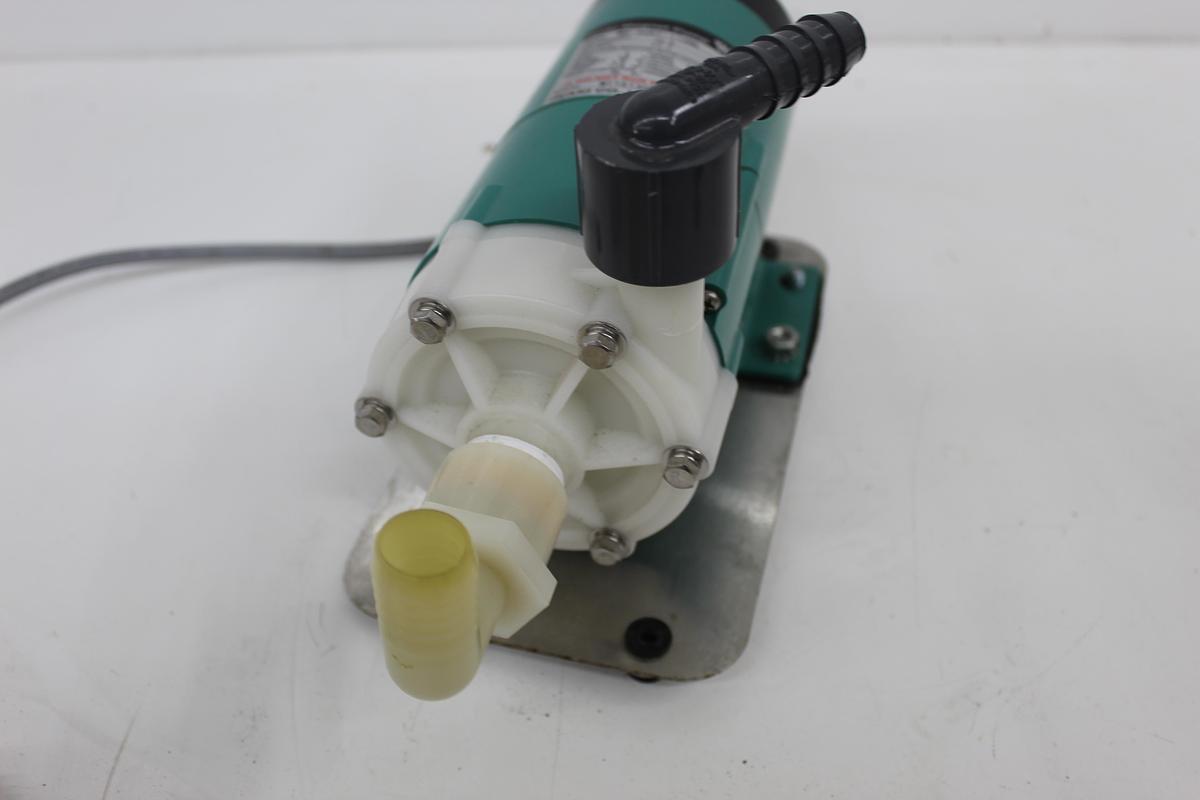 Used Iwaki MD-30RT-115NL Magnetic Drive Centrifugal Pump 115V