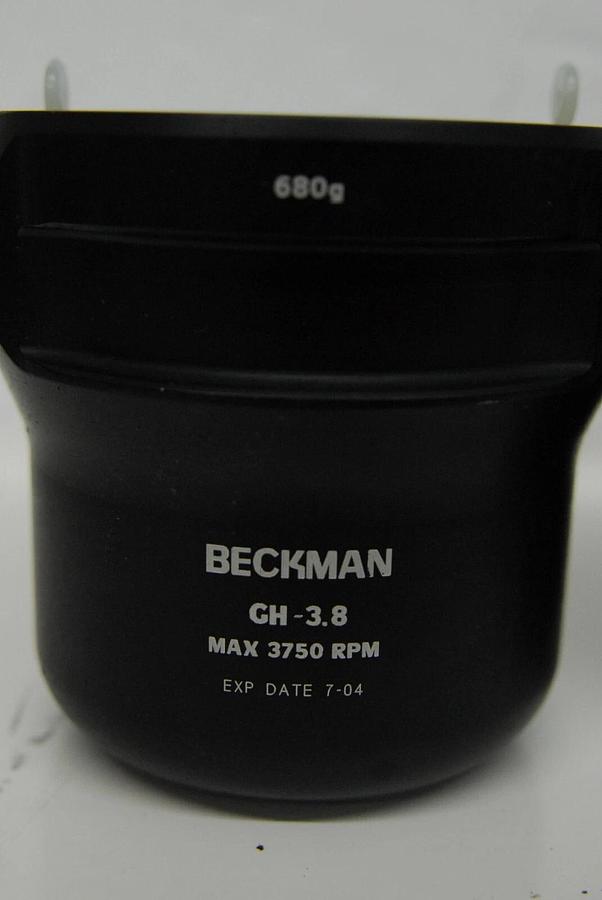 Used Beckman GH-3.8 680g Swing Buckets W/ 14 Slot Inserts 349950 - Lot of 2