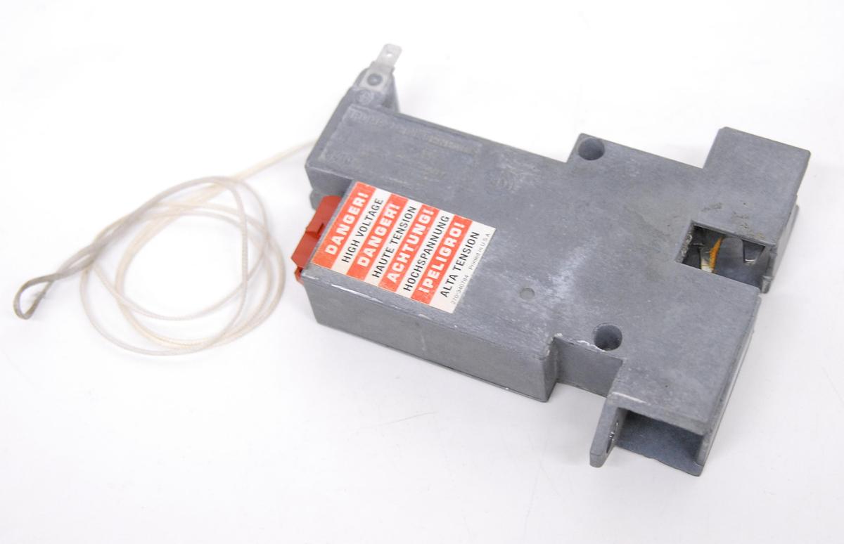 Used Trumpf 8410 Lid Latch - Beckman GPKR Centrifuge