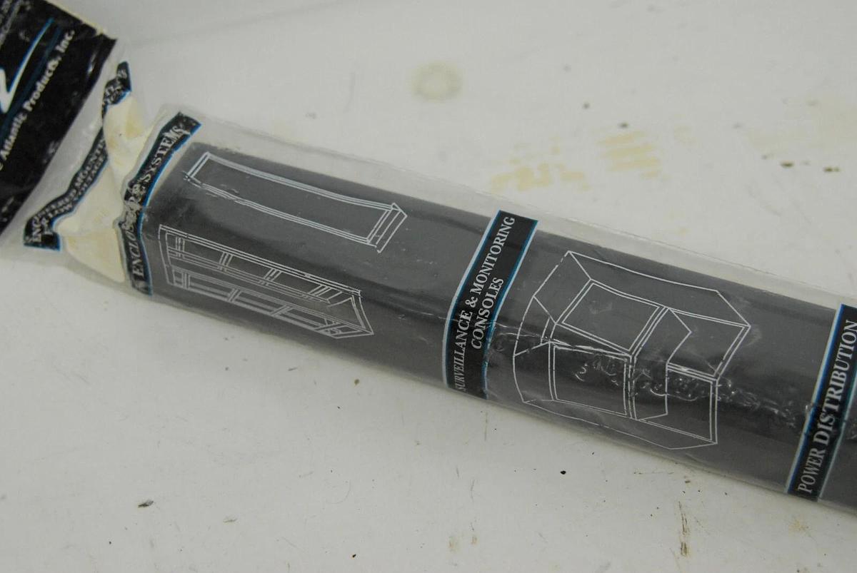 Used Middle Atlantic SL-1 1u Security Rack Panel 19"