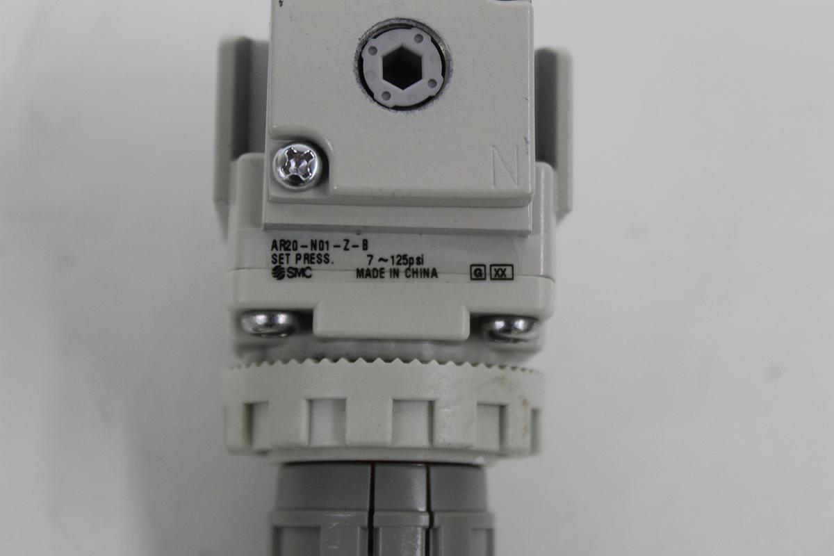 Used SMC AR20-N01-Z-B Pneumatic Air Pressure Regulator 1/8" NPT 7-125 PSI AR-B