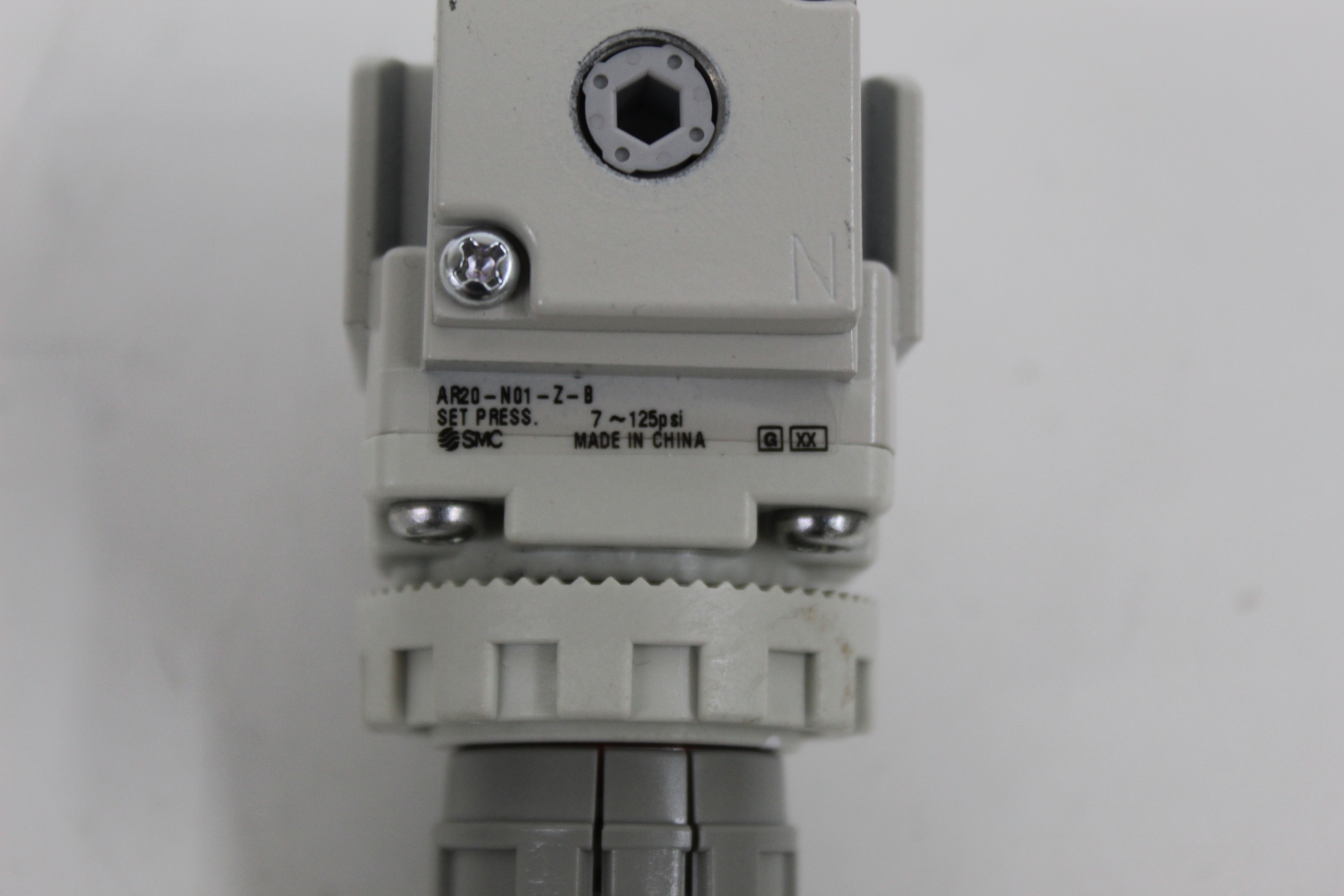 Used SMC AR20-N01-Z-B Pneumatic Air Pressure Regulator 1/8" NPT 7-125 PSI AR-B