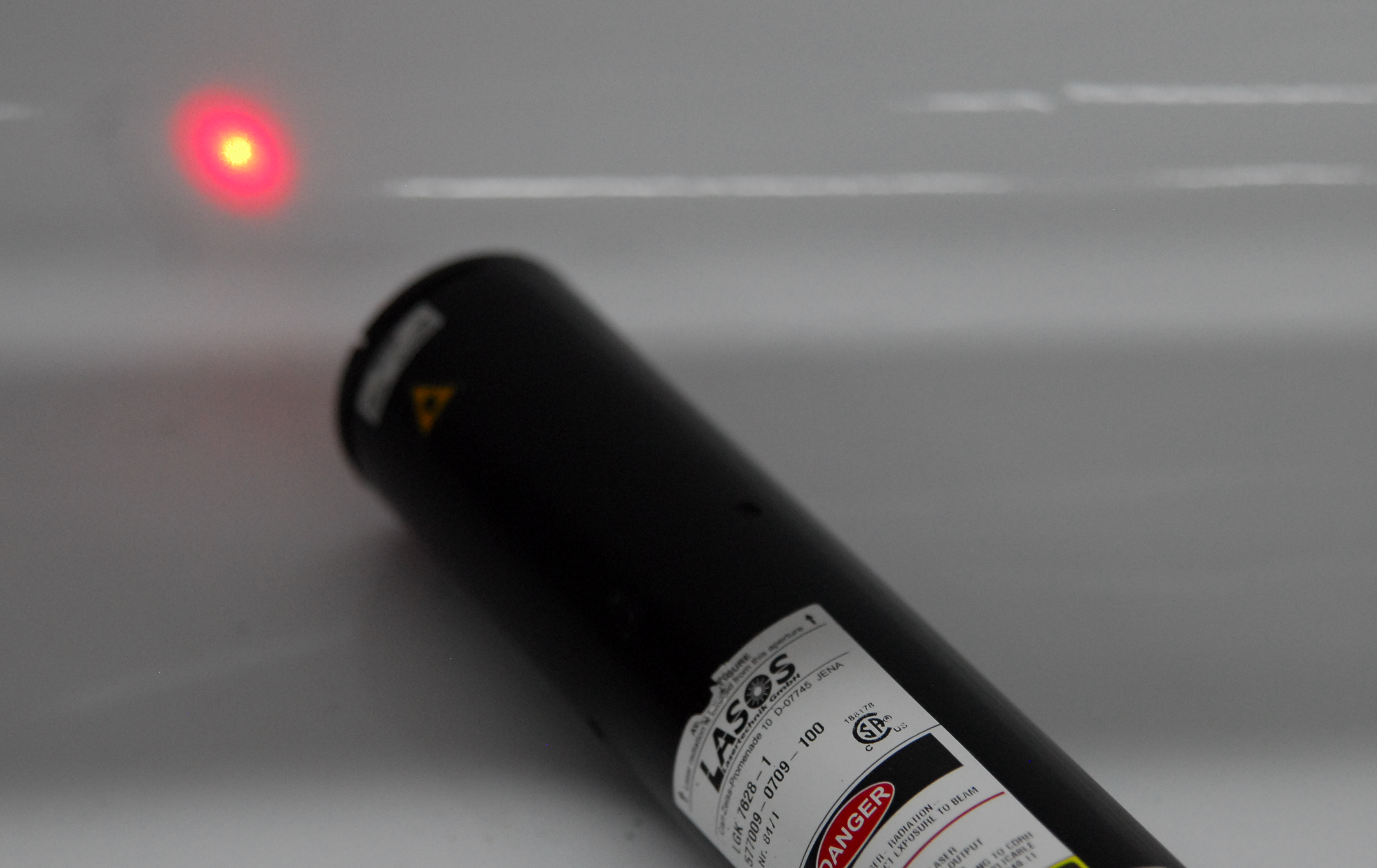Used Lasos LGK 7628-1 633nm He-Ne Laser Module W/ LGN 7460 A Power Supply (LSM 510)