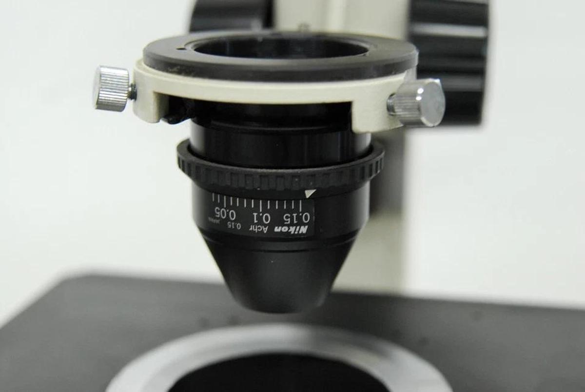 Used Nikon Diaphot Inverted Microscope W/ 4x Objective/Achr 0.15 Condenser/Eyepieces