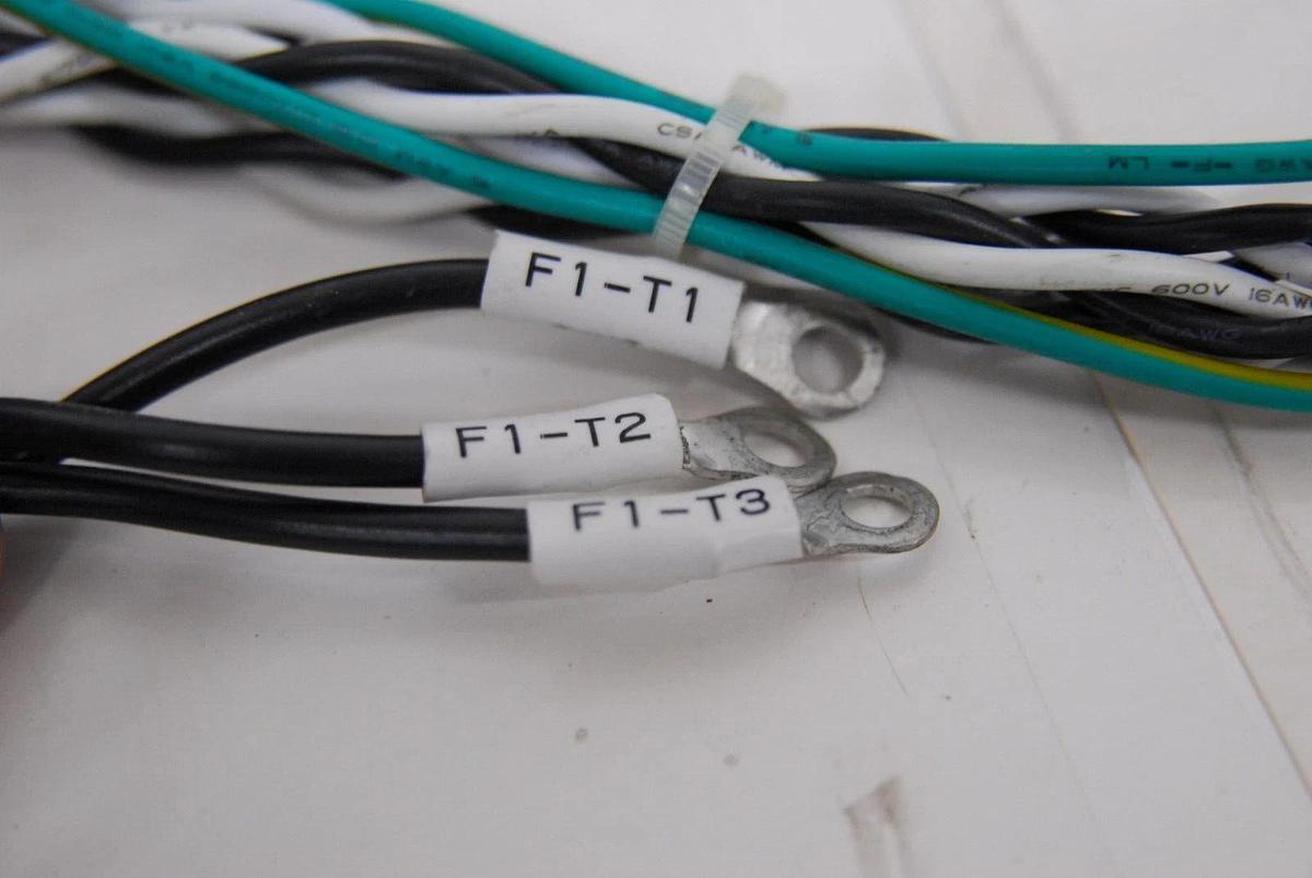 Used Kawasaki D32F-A001 - Lot of Cables/Connectors