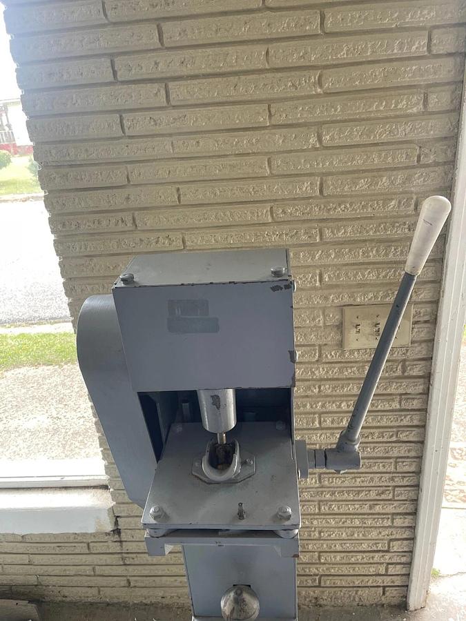 Used 1978 Grilliat-Jaeger Cork Boring Machine TYPE: BLC, No: 8402