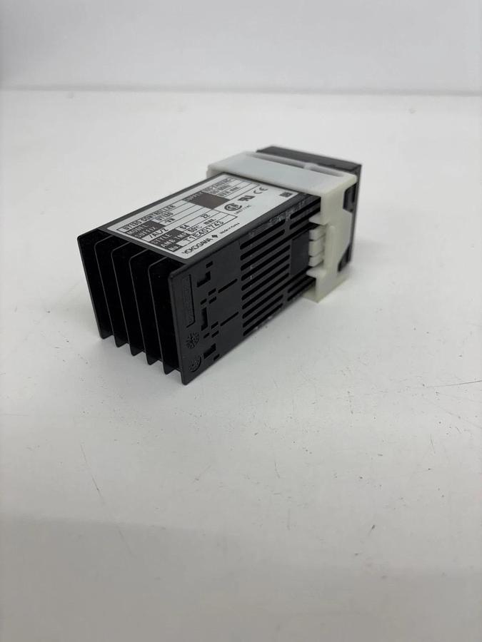 Used YOKOGAWA UT130 TEMPERATURE CONTROLLER