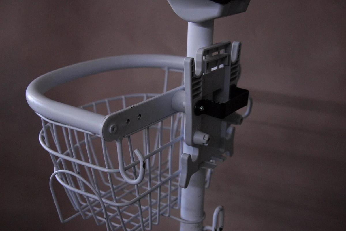 Used Welch Allyn 45NTO Vital Signs Spot LXi Patient Monitor W/ Stand