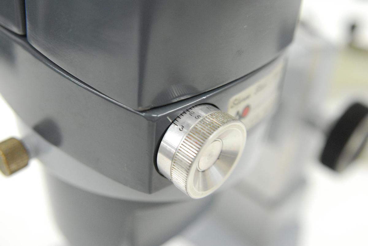 Used AO Stereo Star 569 .7x-3x Stereo Microscope W/ 655 Illuminator - TESTED WORKING