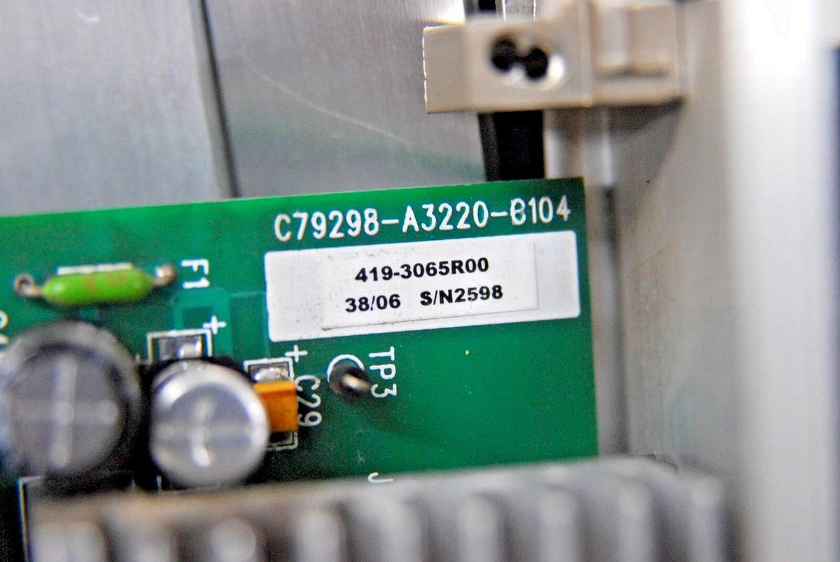 Used Bruker AXS A18-B20 Control Rack W/ B102, B114, B104, B105 Cards - D8 ADVANCE