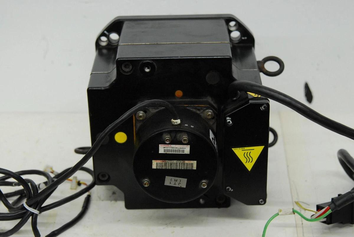 Used Kawasaki Sanyo Denki P80B22450LCX2A BL Super Servo Motor / 60490-1032RON Encoder