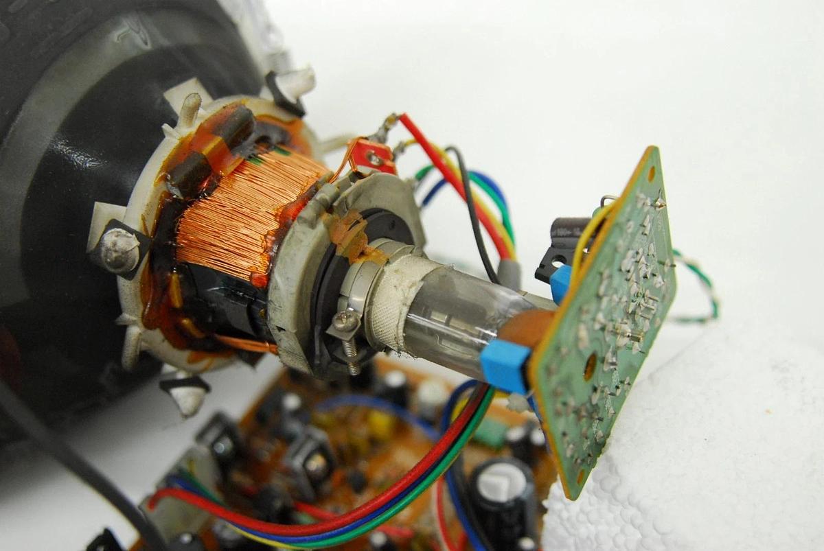 Used Toshiba E2733B4-HT 9" CRT W/ Sanwa PM3112D-1 Board (Wallac 1480 Wizard 3)