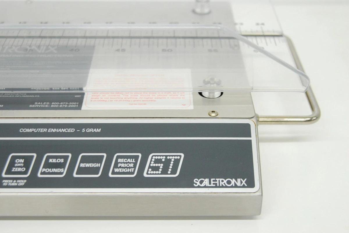 Used Scale-Tronix 4800 4802 Pediatric Scale W/ Acrylic Cradle