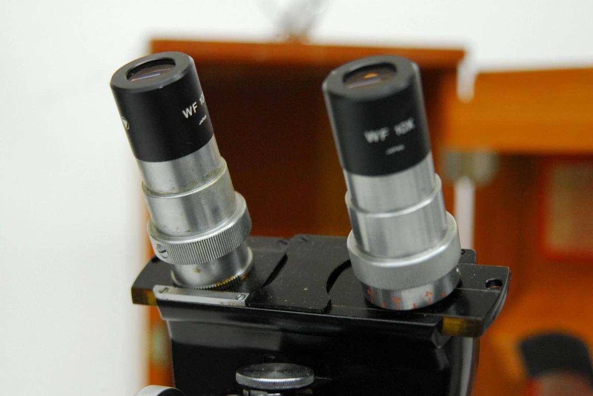 Used Vintage Bausch & Lomb Binocular Microscope W/ 43x/97x Obj/Case/WF 10X Eyepieces