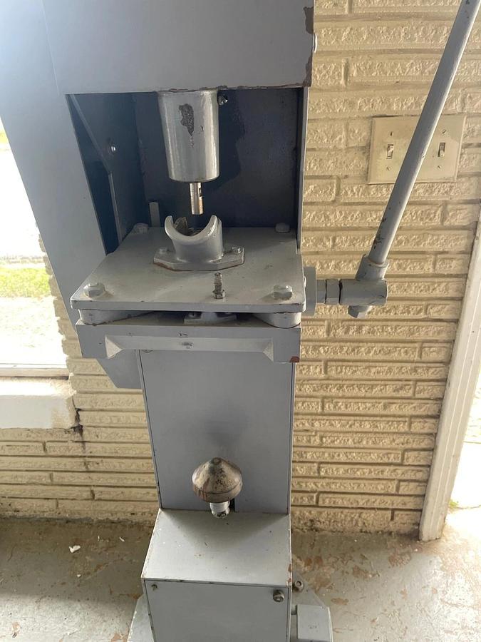 Used 1978 Grilliat-Jaeger Cork Boring Machine TYPE: BLC, No: 8402