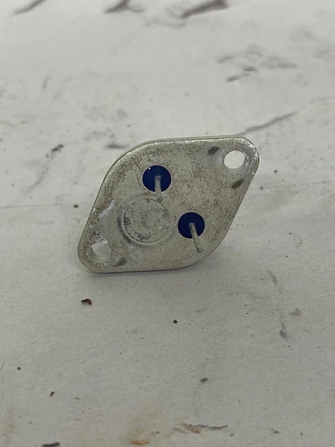 Used Hitachi 2SC665 "Original" transistor