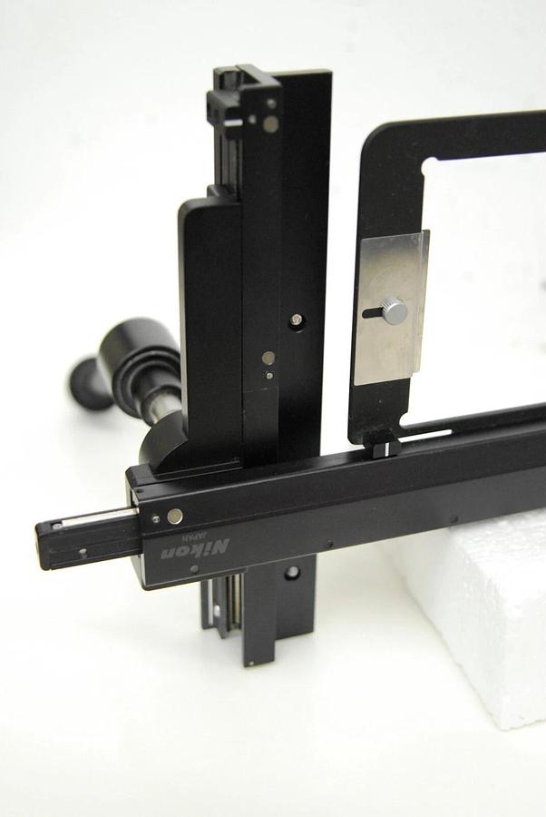Used Nikon Attachable X/Y Mechanical Stage Specimen Holder (Diaphot)