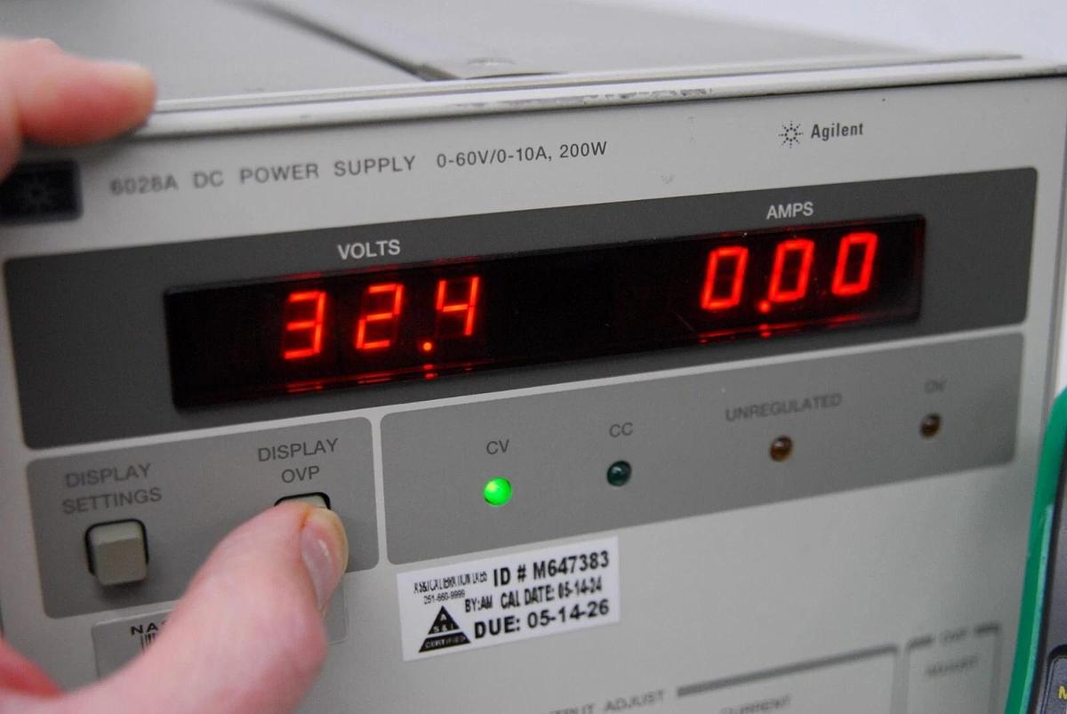 Used Agilent 6028A Autoranging DC Power Supply 0-60V 0-10A 200W