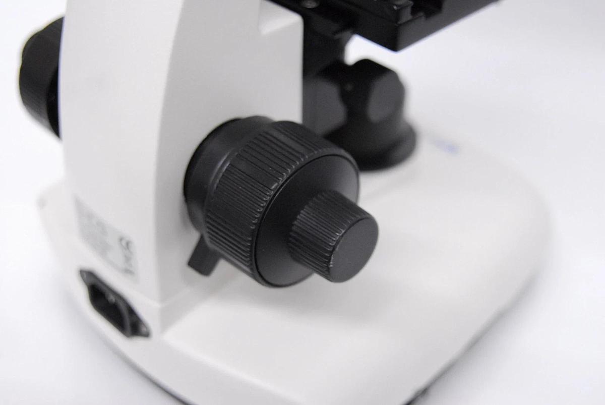 Used VWR Vistavision Compound Microscope W/ SP 4x/10x/40x/100x Objectives