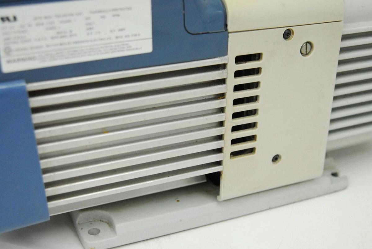 Used Welch 8917 Dual-Stage Direct-Drive Rotary Vane Vacuum Pump 1/2HP