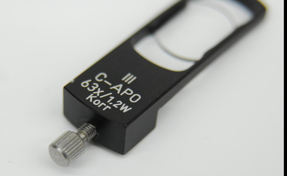 Used Zeiss 444469 DIC Prism III C-APO 63x/1.2W Korr (Axioplan 2 Imaging)