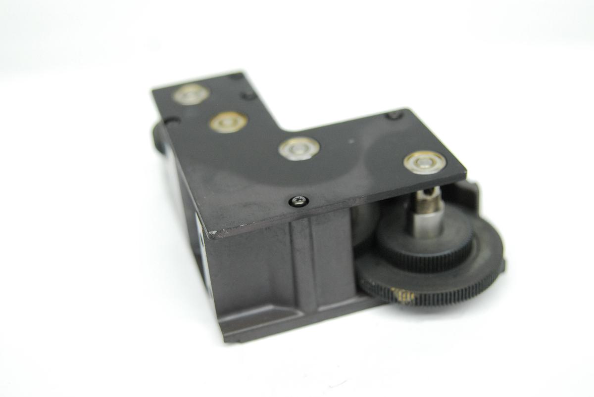 Used Nikon TE2000 Microscope Focus Gear Box