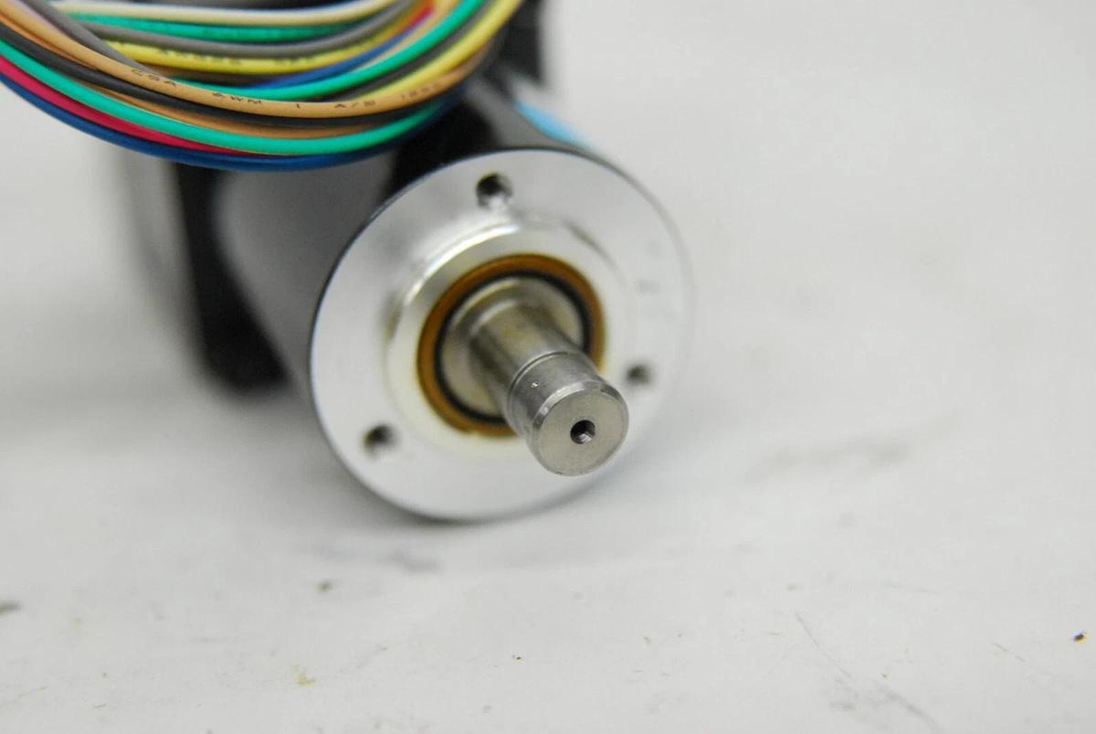 Used 206-69623 RH-8B-100-PM-SP Harmonic Drive Servo Actuator - Shimadzu UV-1700