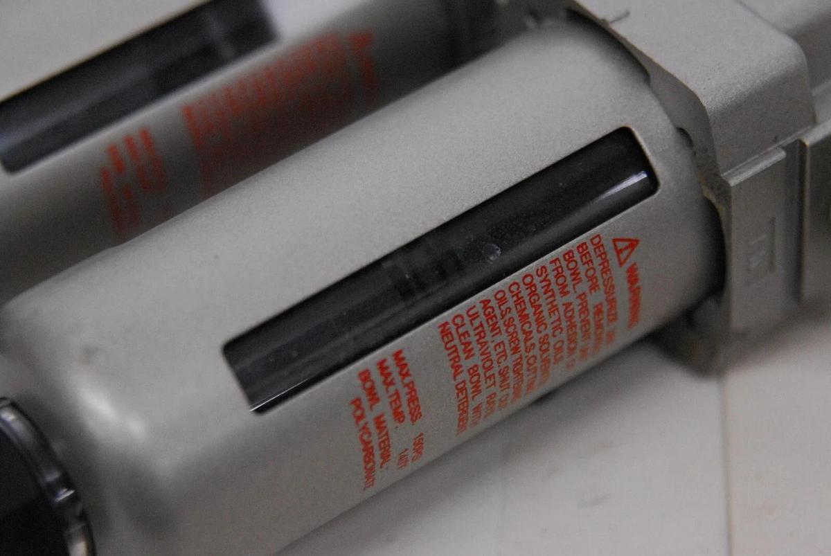 Used SMC AFD30-N02D-Z Micro Mist Separator, AW30-N02DE-Z Regulator,AMG150C-N02D Dryer