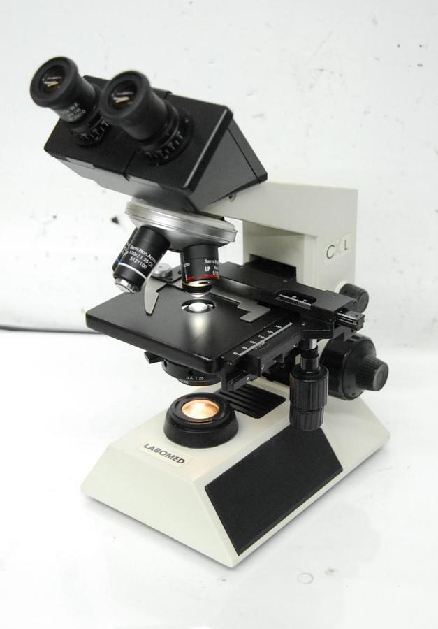 Used Labomed CX L Binocular Microscope W/ 4/10/40/100x Semi Plan Achro Objectives