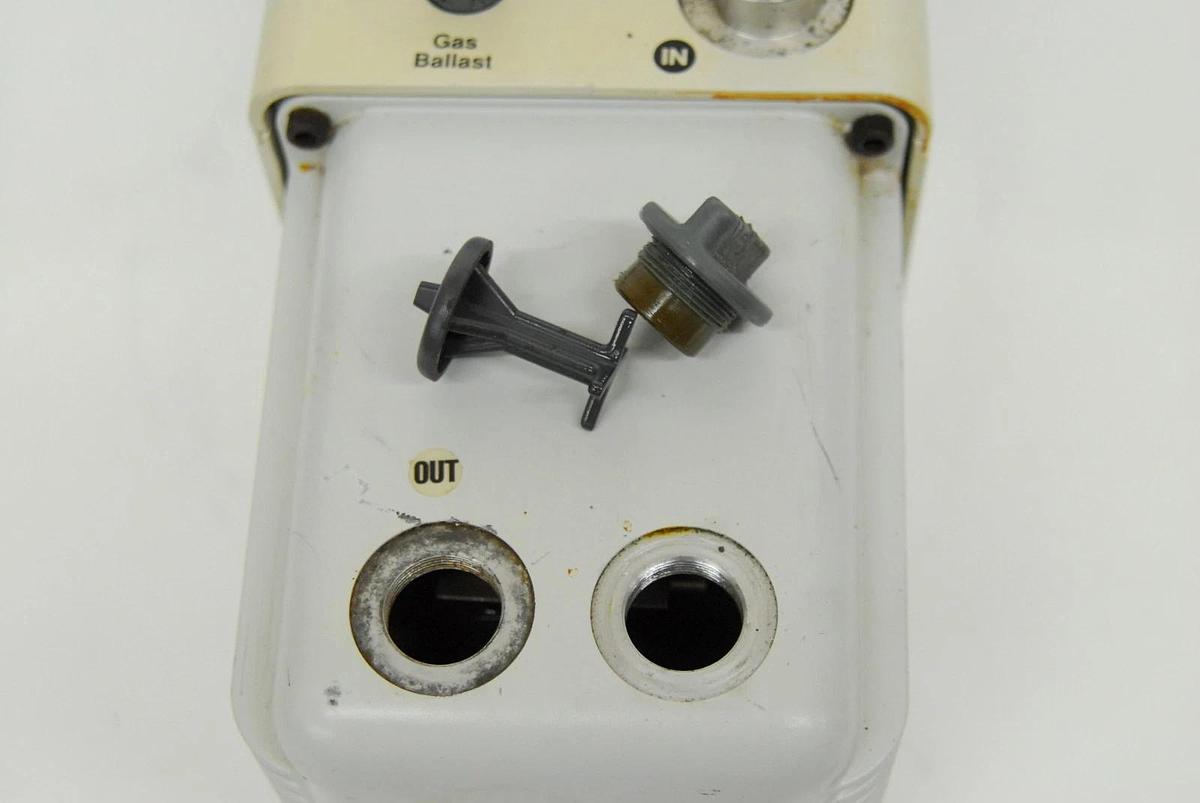 Used Welch 8917 Dual-Stage Direct-Drive Rotary Vane Vacuum Pump 1/2HP