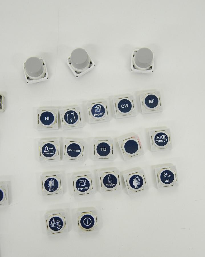 Used GE KTZ300425 Keyboard Caps/Buttons - Voluson E8