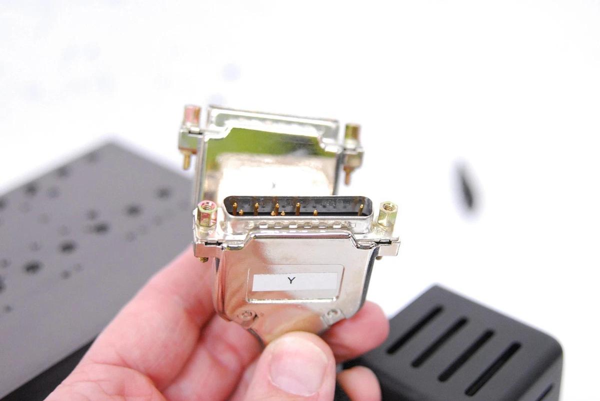 Used Veeco WYKO NT1100 Optical Profiling System - Motorized X/Y Tip/Tilt Sample Stage