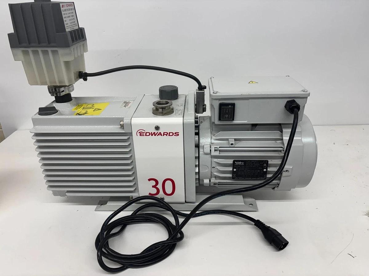 Used Edwards 30 E2M30 4P LS90LPR/T Dual-Stage Rotary Vane Vacuum Pump w/ Filter