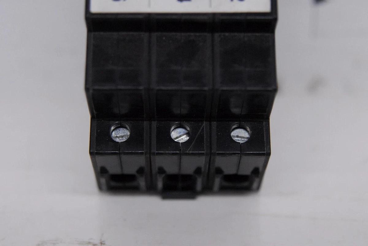 Used Eaton Heinemann 3HAC0871-1 DM3S-Z21-1 Circuit Breaker 20A/250V