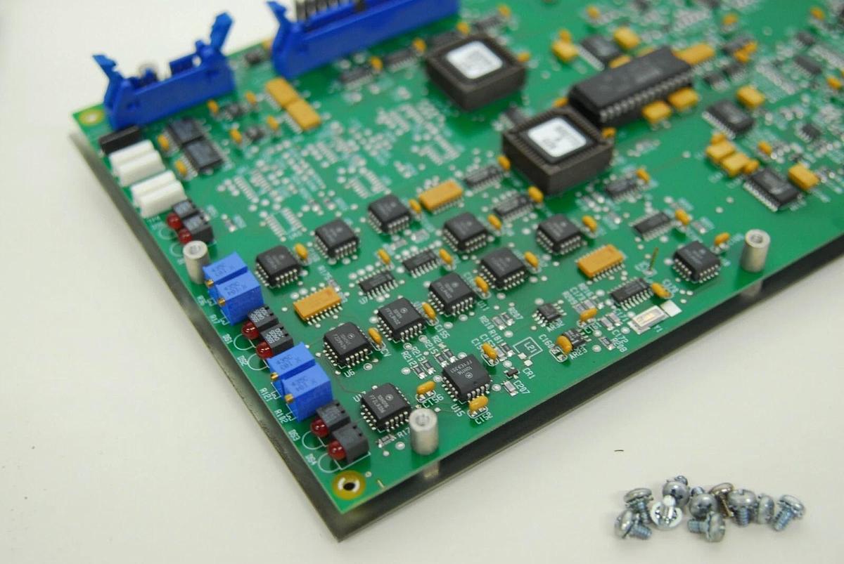 Used Board 3194 REV A, ASSY 00500772 W/ Attached Cables(Beckman LS6500)