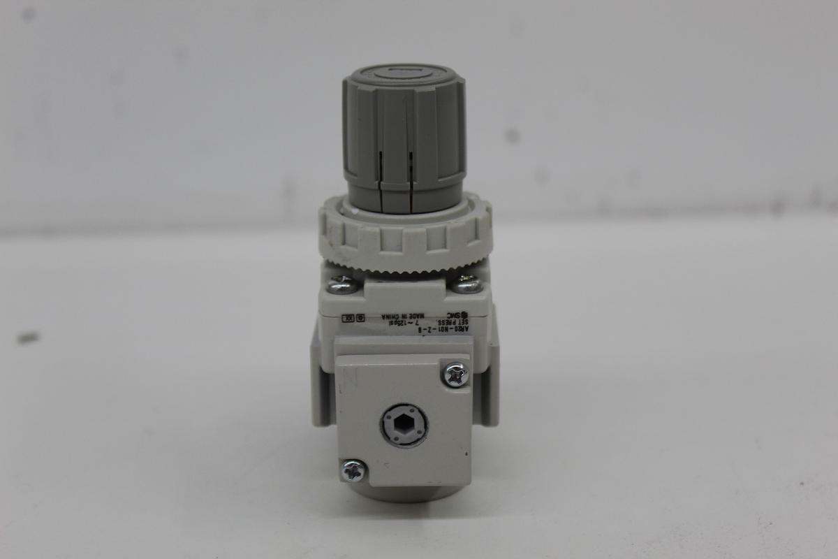 Used SMC AR20-N01-Z-B Pneumatic Air Pressure Regulator 1/8" NPT 7-125 PSI AR-B